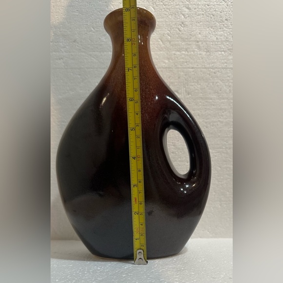 BROWN AND AMBER GLAZED CERAMIC VASE OBLONG DECOR CUTOUT HANDLE.9” - Picture 5 of 6